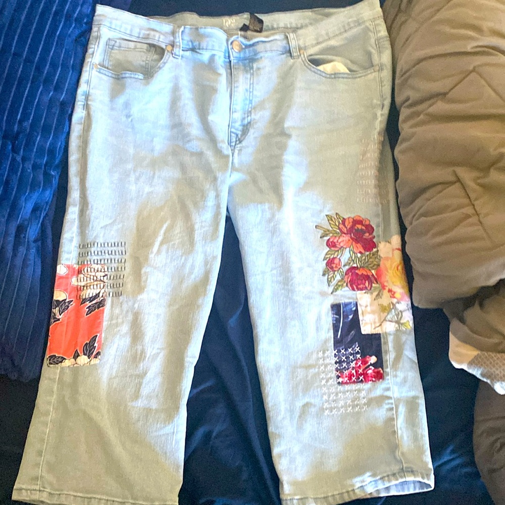 Capri flower jeans with patchwork